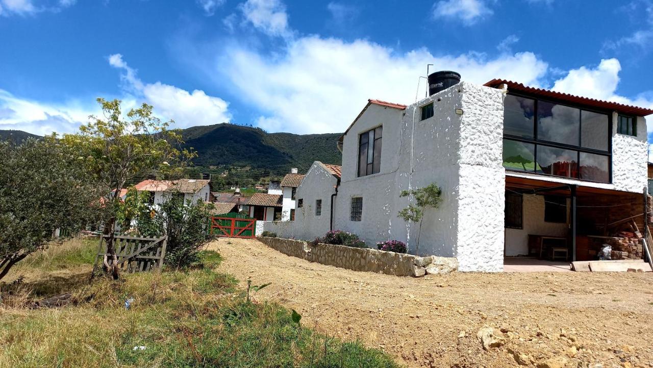 Hospedaje Y Camping Del Rio Monguí Esterno foto